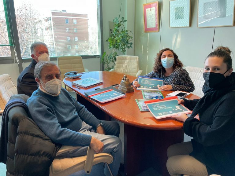 reunion con concejalas de deporte y educacion